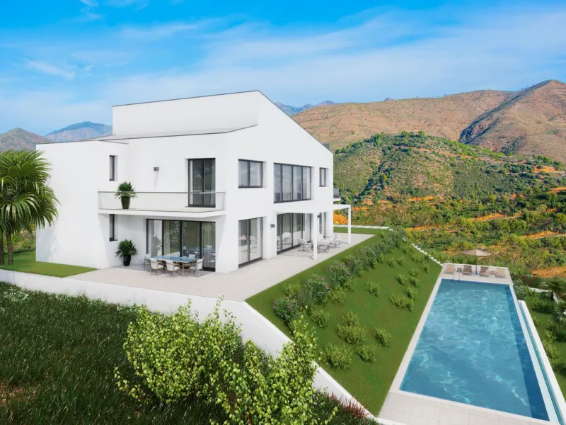 House - Finca - Cortijo в продаже в Marbella, Málaga. В доме 3 спален и 4 ванных комнат. Площадь дома 1000 м². Площадь участка 50000 м²