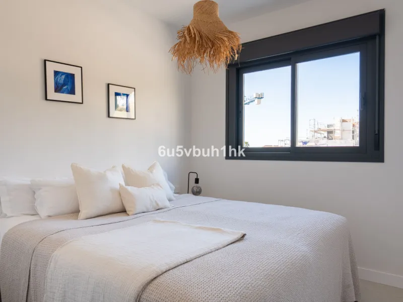 Nestled in the exclusive La Cala Nova Golf community, this brand-new, fully furnished two-bedroom, two-bathroom apartment offers breathtaking golf and mountain views. The spacious layout features a large open terrace and a sleek open kitchen, perfect for 