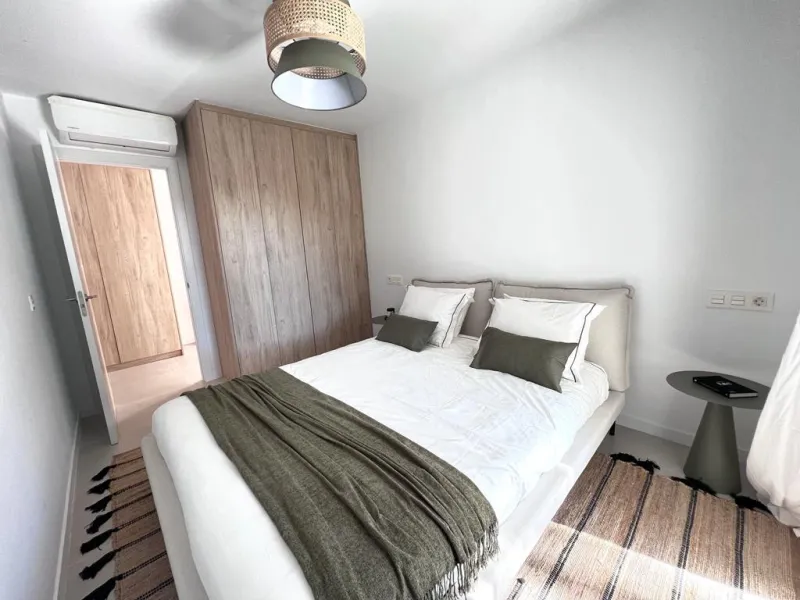 Apartment - Middle Floor Apartment в продаже в Marbella, Málaga. В доме 3 спален и 2 ванных комнат. Площадь дома 140 м²