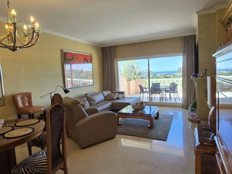 Park Beach Penthouse with Roof terrace € 499,000 REDUCED due to road noise - Large spacious apartment, excellent rentals.