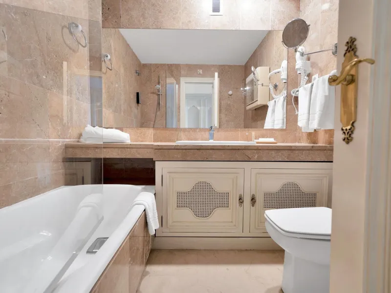 This luxurious penthouse, located on Marbella's prestigious Golden Mile in the Coral Beach complex, epitomizes beachfront living. The property features three spacious bedrooms and two elegant bathrooms, providing ample comfort and privacy. The highlight i