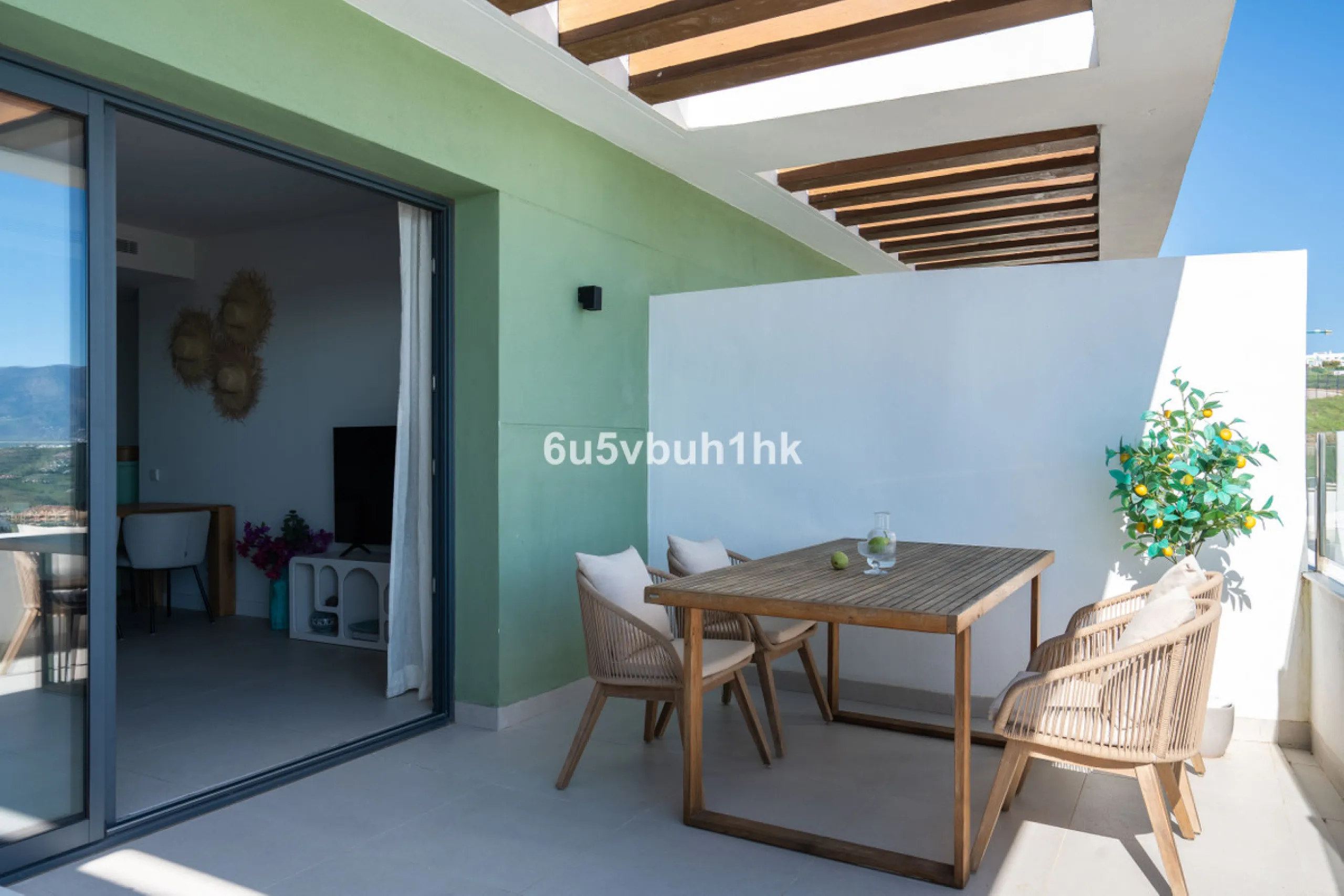 Nestled in the exclusive La Cala Nova Golf community, this brand-new, fully furnished two-bedroom, two-bathroom apartment offers breathtaking golf and mountain views. The spacious layout features a large open terrace and a sleek open kitchen, perfect for 