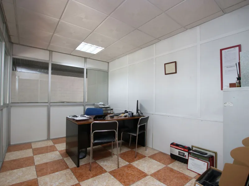 Commercial Warehouse with Residential Units in Alhaurín el Grande