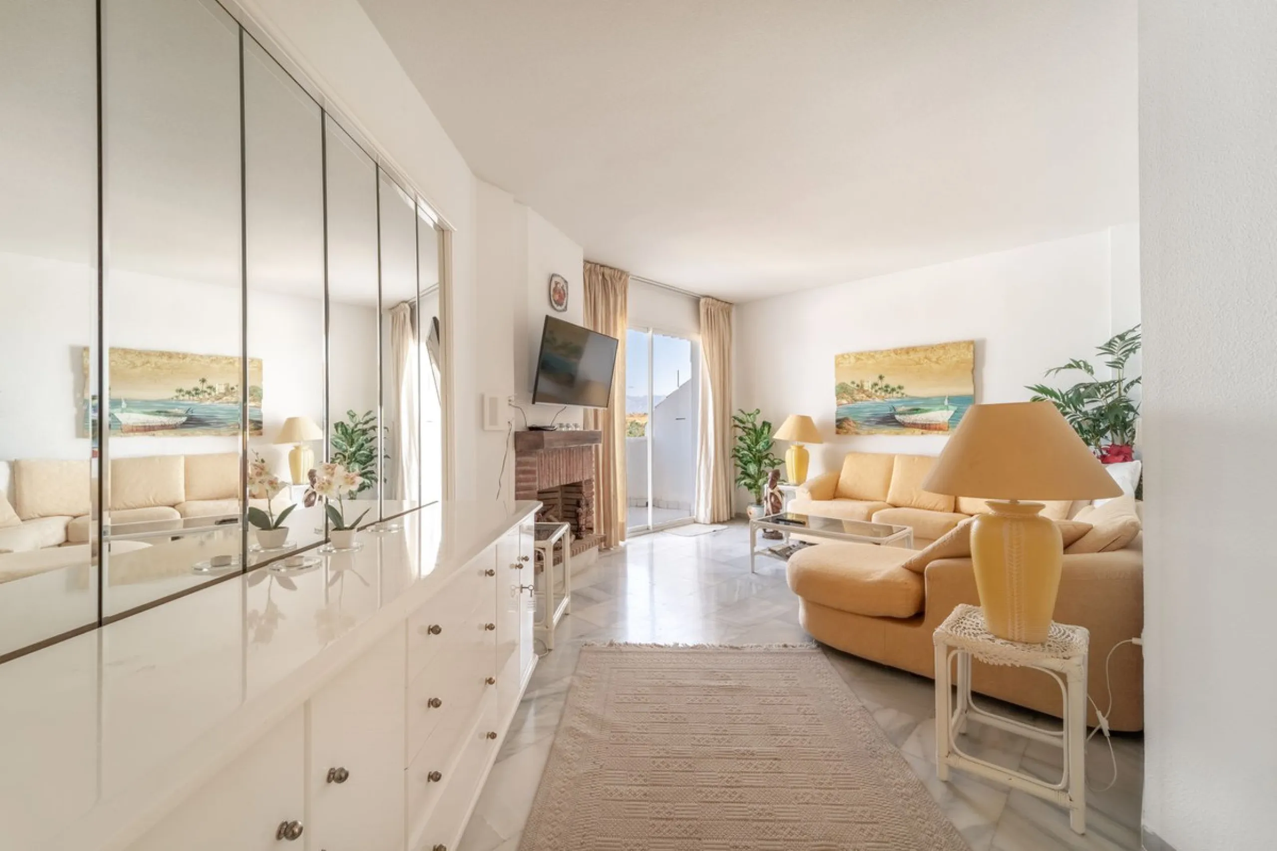 Stunning Penthouse in Calahonda with Unmatched Views