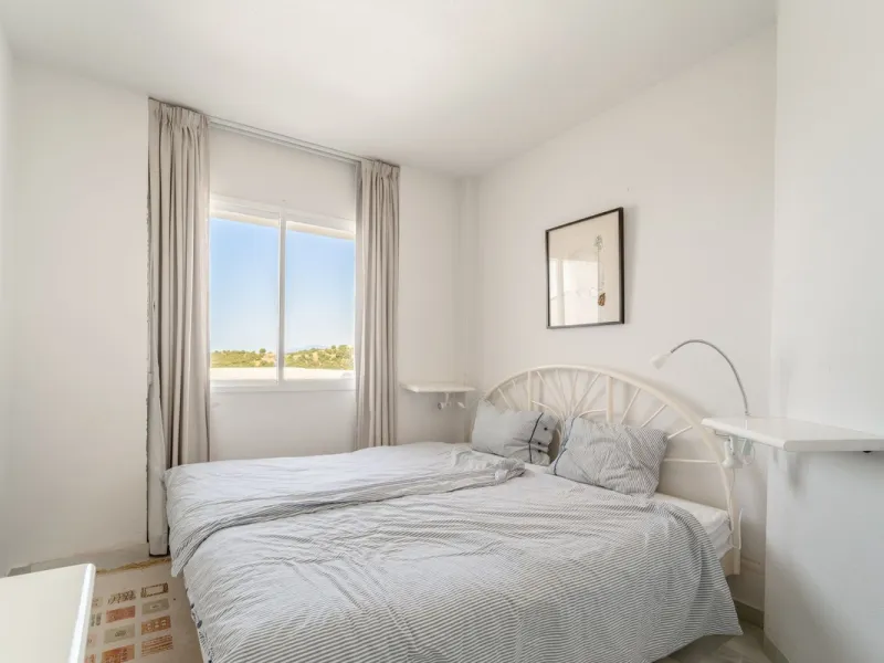 Stunning Penthouse in Calahonda with Unmatched Views