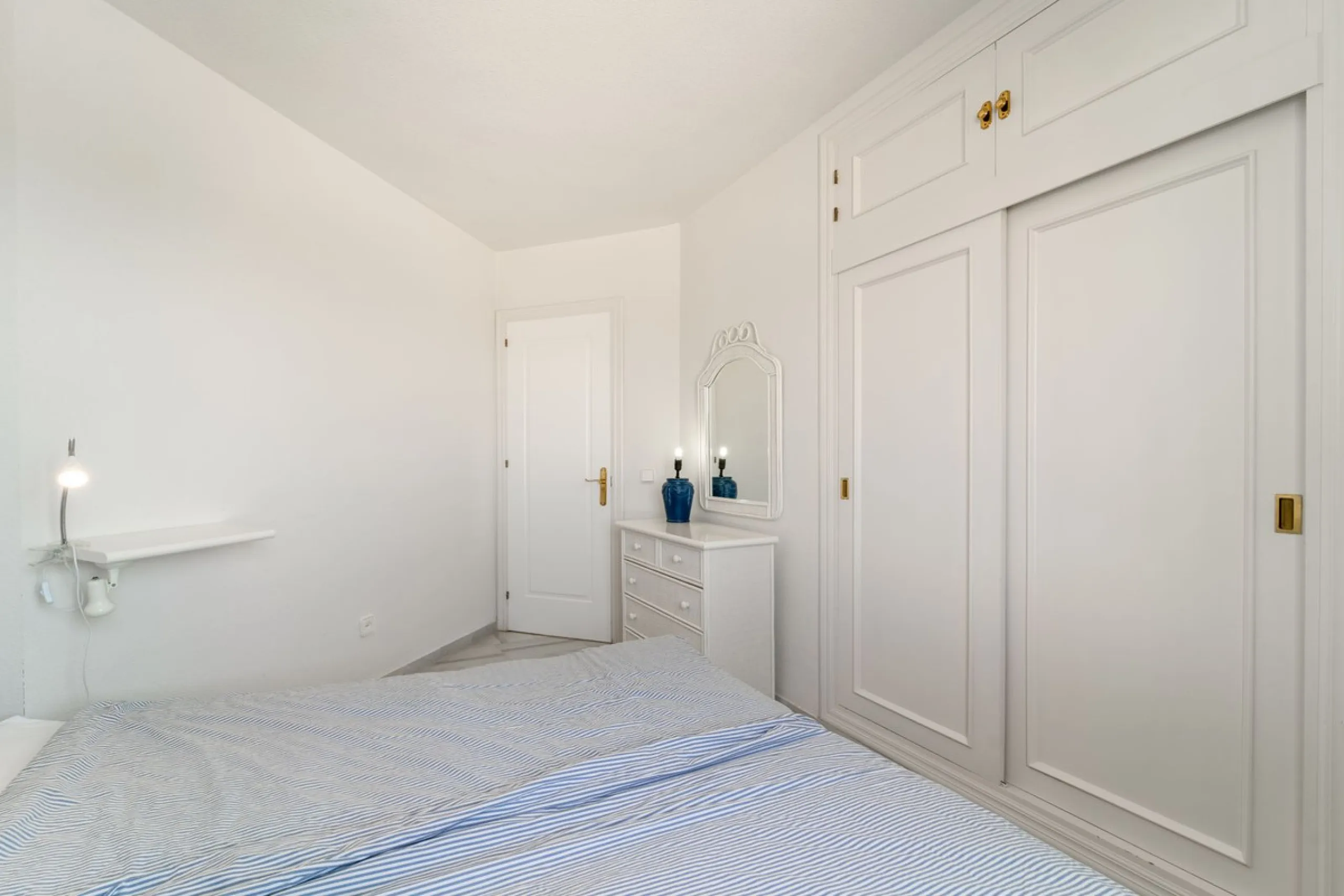 Stunning Penthouse in Calahonda with Unmatched Views