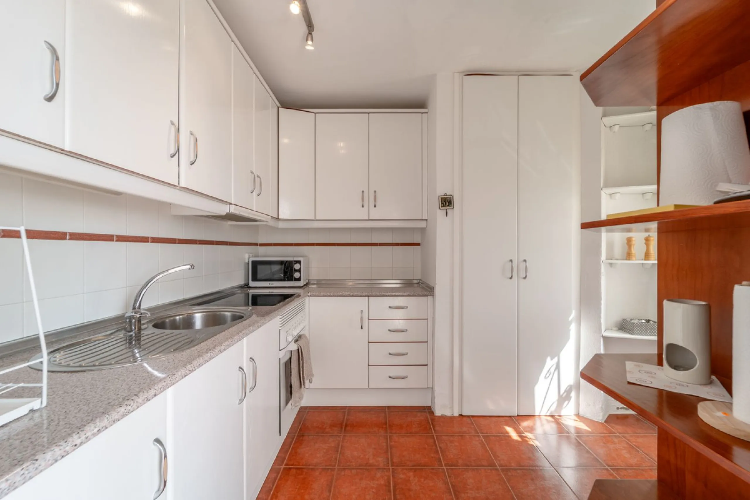 Stunning Penthouse in Calahonda with Unmatched Views