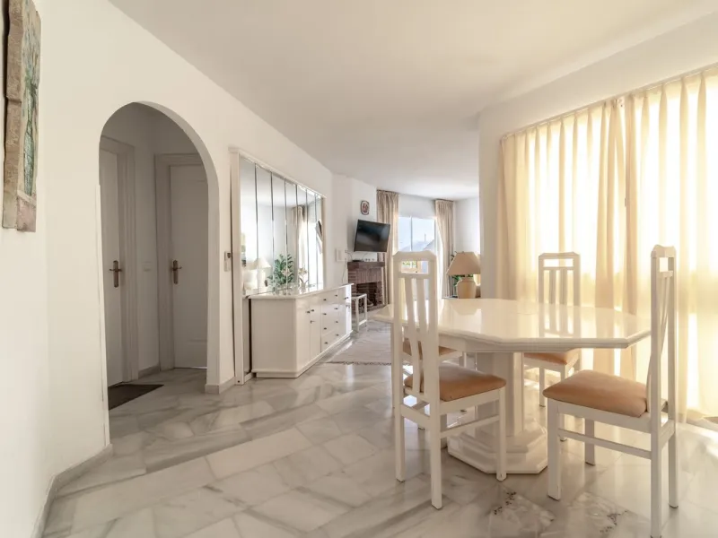 Stunning Penthouse in Calahonda with Unmatched Views