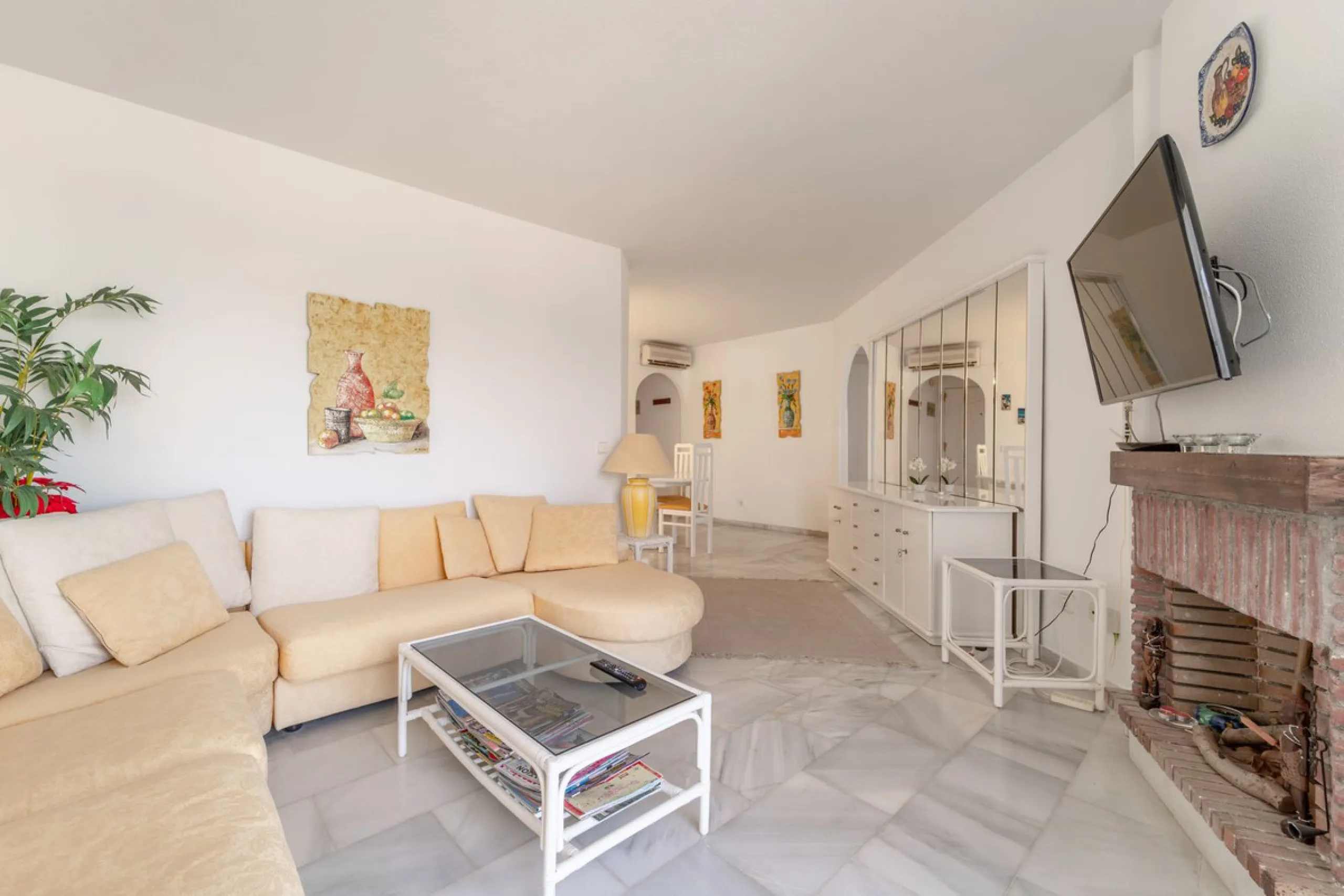 Stunning Penthouse in Calahonda with Unmatched Views