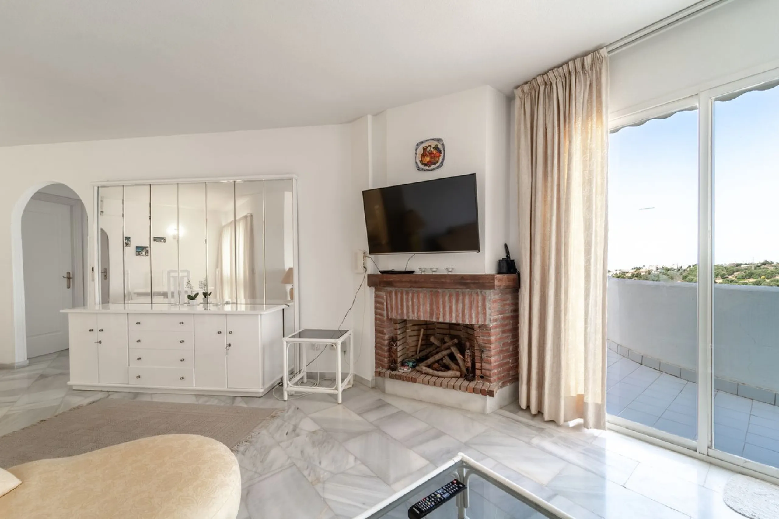 Stunning Penthouse in Calahonda with Unmatched Views