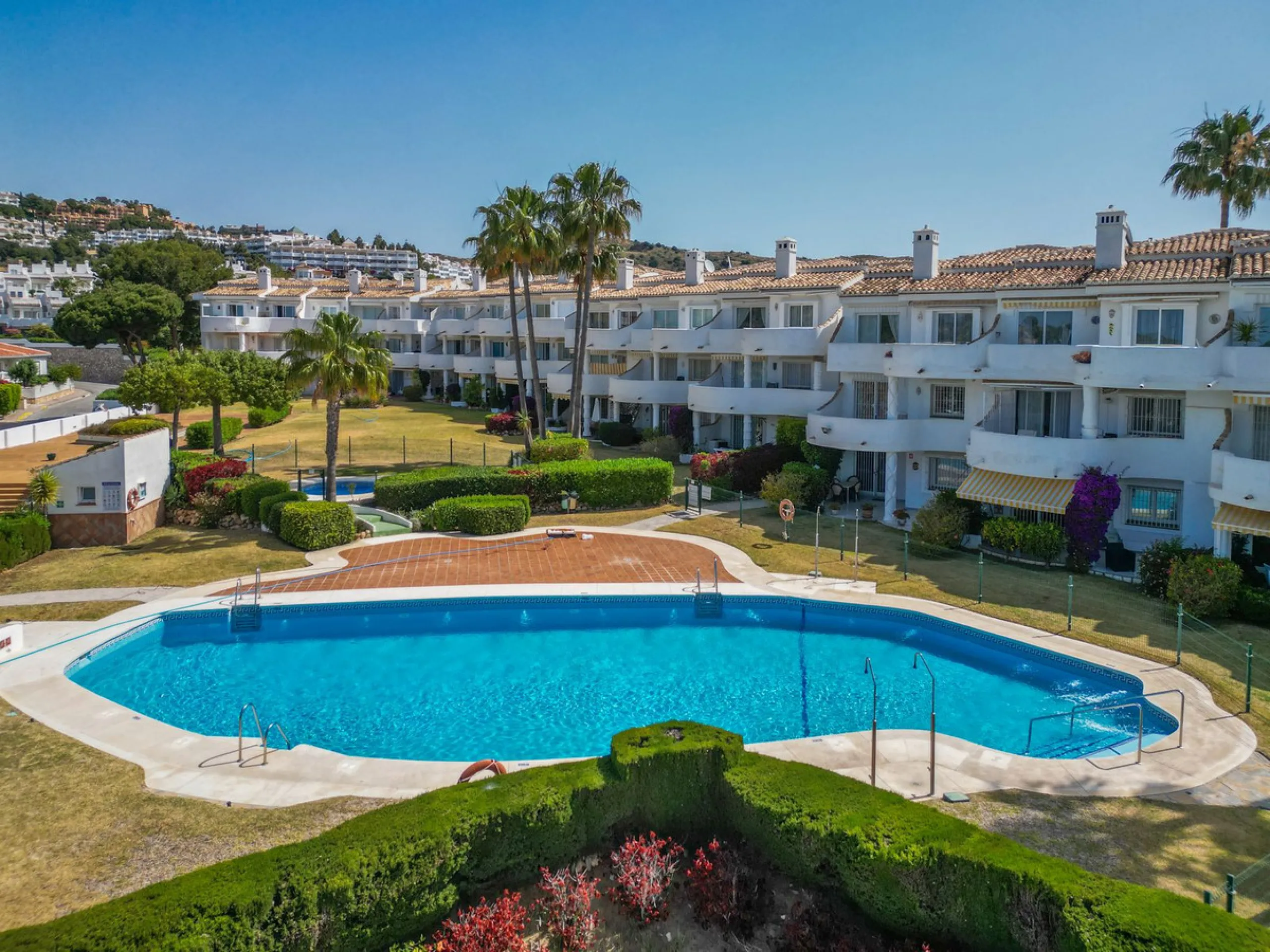 Stunning Penthouse in Calahonda with Unmatched Views