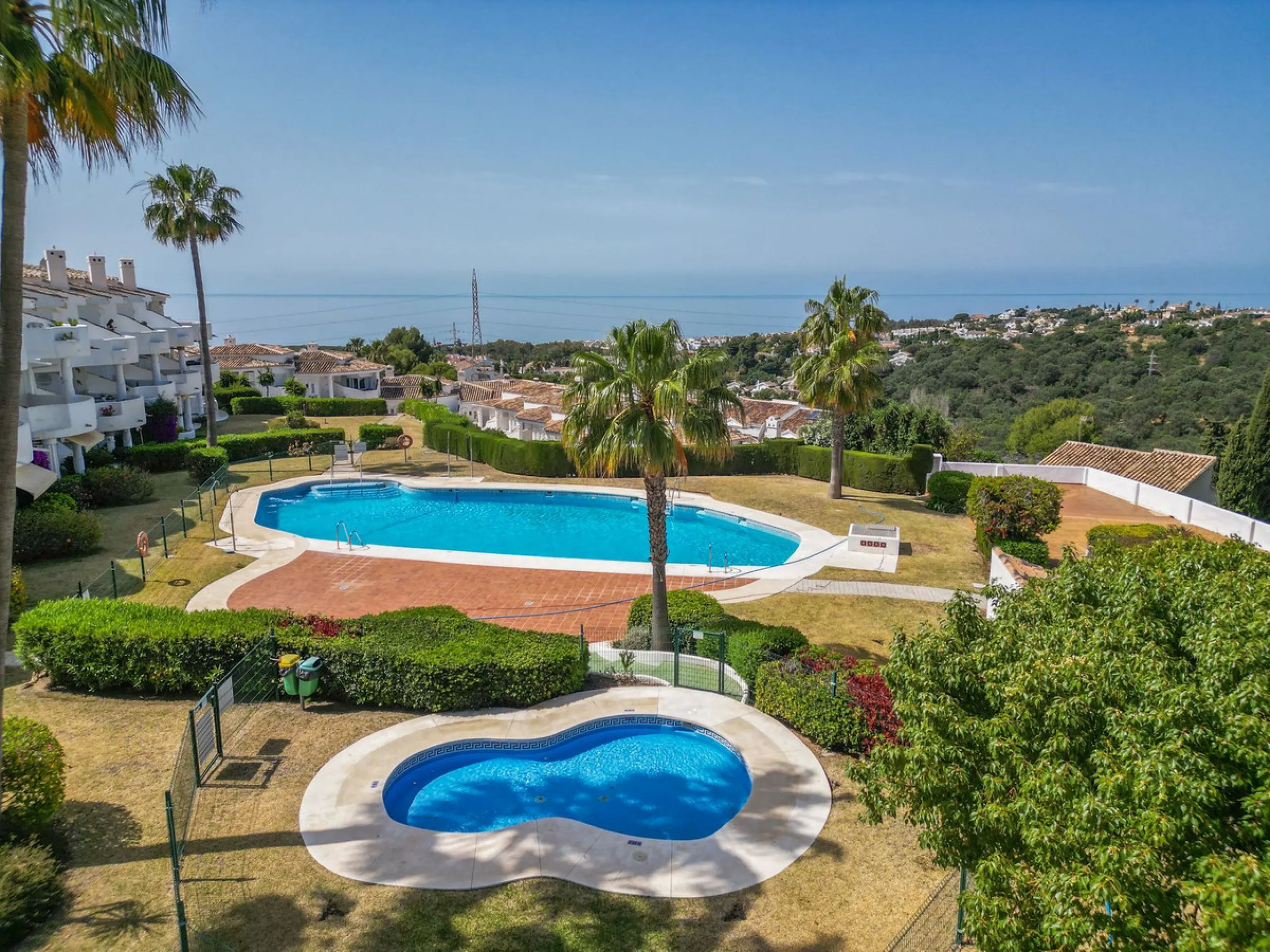 Stunning Penthouse in Calahonda with Unmatched Views