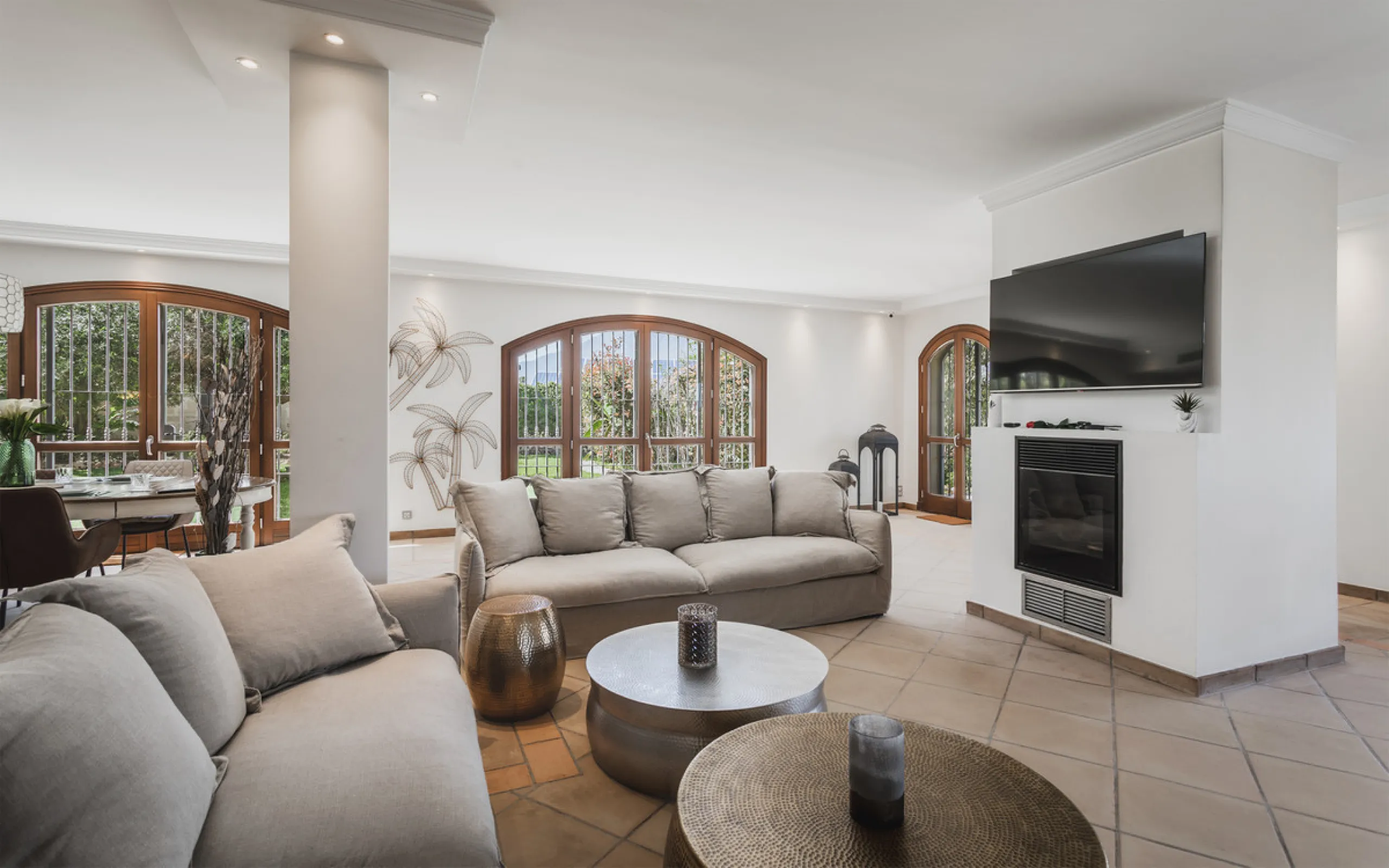 EXCEPTIONAL OPPORTUNITY – Luxurious Country Villa with Sea Views, 7 En-Suite Bedrooms, Gym, Sauna & Remarkable Sustainability Features Just Minutes from Estepona