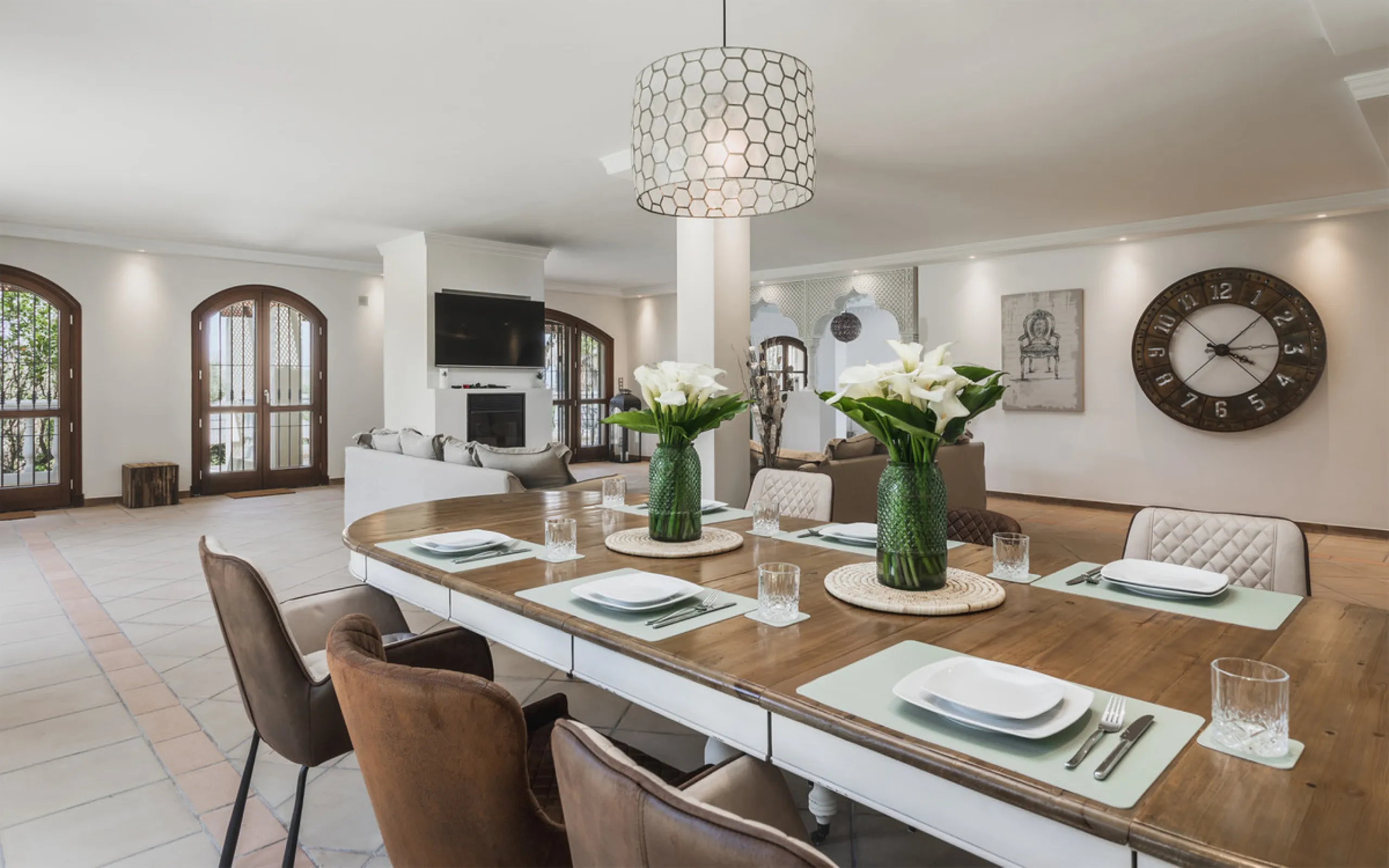 EXCEPTIONAL OPPORTUNITY – Luxurious Country Villa with Sea Views, 7 En-Suite Bedrooms, Gym, Sauna & Remarkable Sustainability Features Just Minutes from Estepona