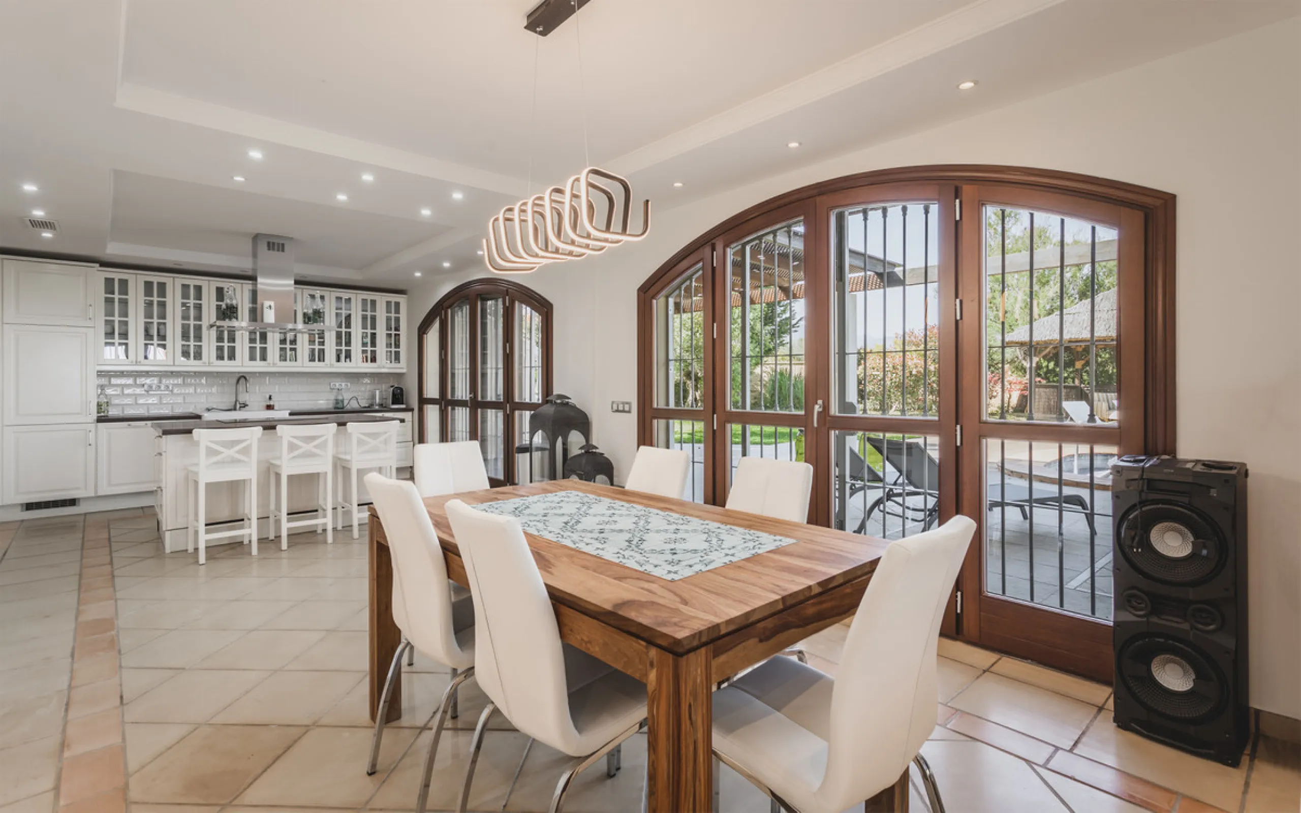 EXCEPTIONAL OPPORTUNITY – Luxurious Country Villa with Sea Views, 7 En-Suite Bedrooms, Gym, Sauna & Remarkable Sustainability Features Just Minutes from Estepona