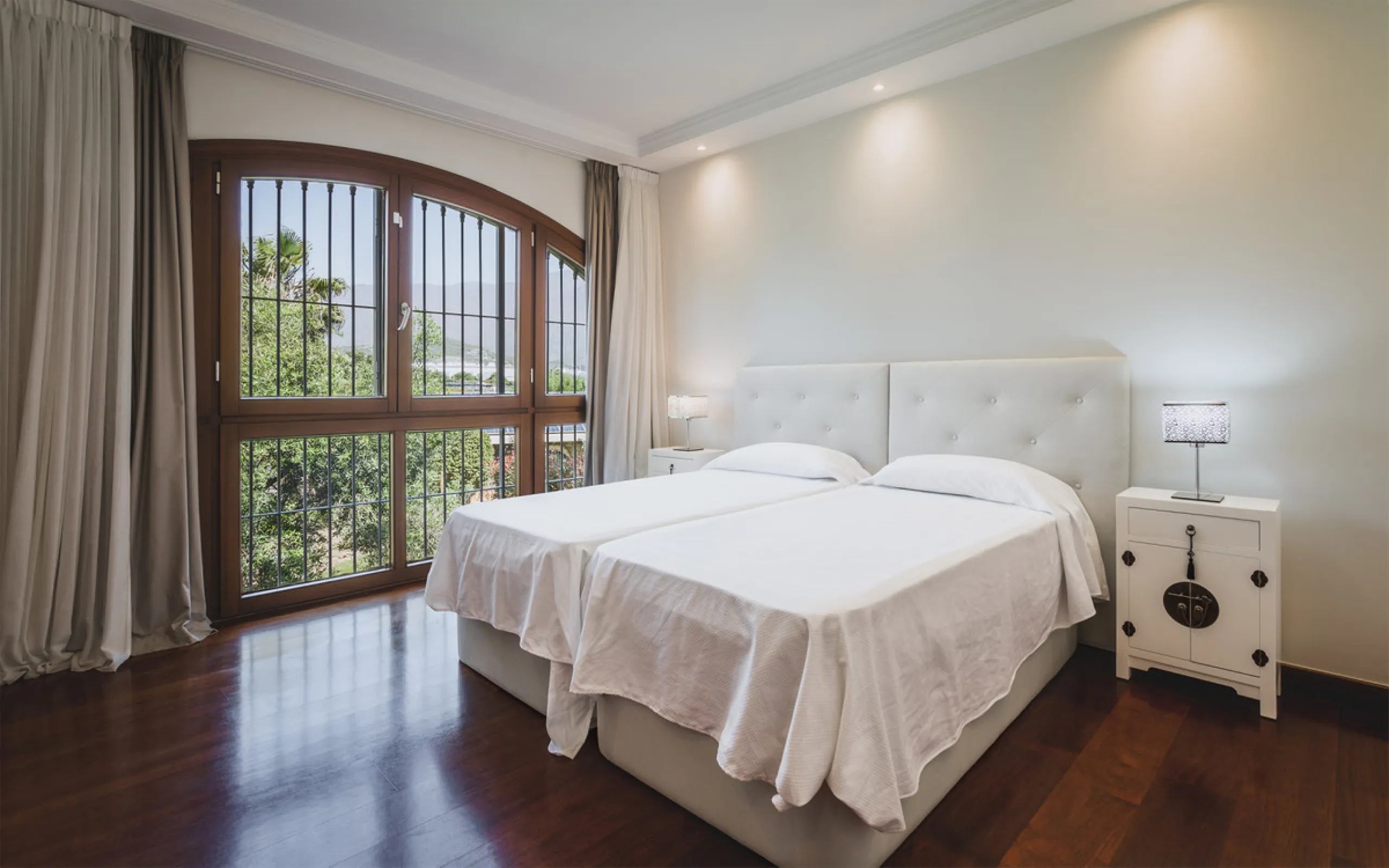 EXCEPTIONAL OPPORTUNITY – Luxurious Country Villa with Sea Views, 7 En-Suite Bedrooms, Gym, Sauna & Remarkable Sustainability Features Just Minutes from Estepona