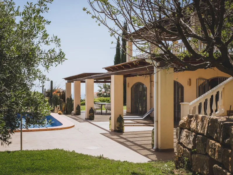 EXCEPTIONAL OPPORTUNITY – Luxurious Country Villa with Sea Views, 7 En-Suite Bedrooms, Gym, Sauna & Remarkable Sustainability Features Just Minutes from Estepona