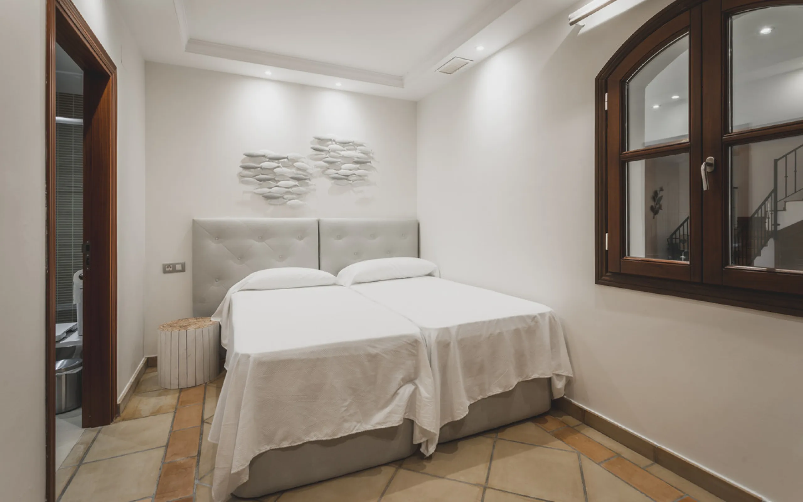 EXCEPTIONAL OPPORTUNITY – Luxurious Country Villa with Sea Views, 7 En-Suite Bedrooms, Gym, Sauna & Remarkable Sustainability Features Just Minutes from Estepona