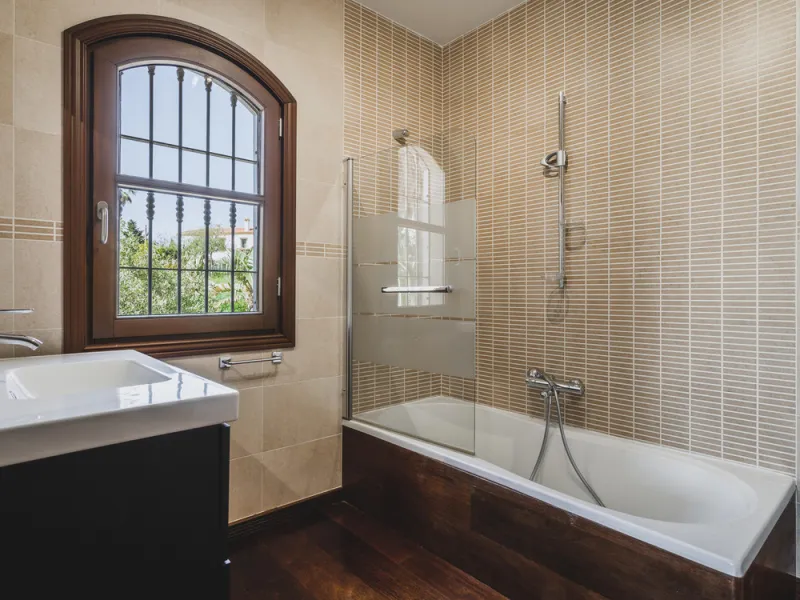 EXCEPTIONAL OPPORTUNITY – Luxurious Country Villa with Sea Views, 7 En-Suite Bedrooms, Gym, Sauna & Remarkable Sustainability Features Just Minutes from Estepona