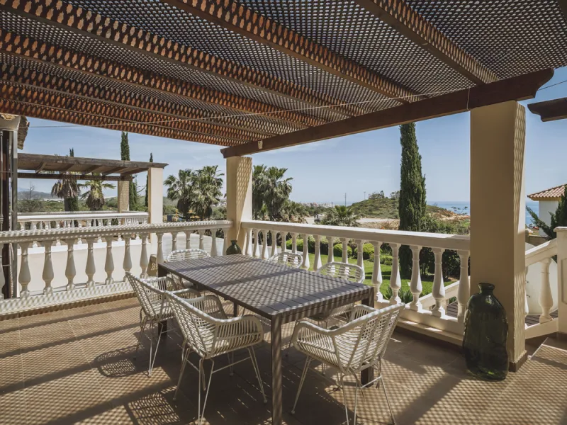 EXCEPTIONAL OPPORTUNITY – Luxurious Country Villa with Sea Views, 7 En-Suite Bedrooms, Gym, Sauna & Remarkable Sustainability Features Just Minutes from Estepona