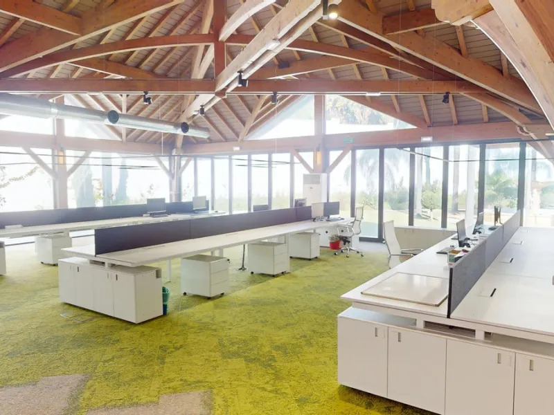 Commercial - Other в продаже в Torremolinos, Málaga. Площадь дома 520 м². Площадь участка 2250 м²