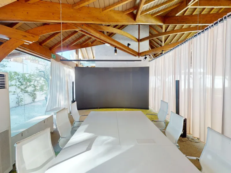 Commercial - Other в продаже в Torremolinos, Málaga. Площадь дома 520 м². Площадь участка 2250 м²