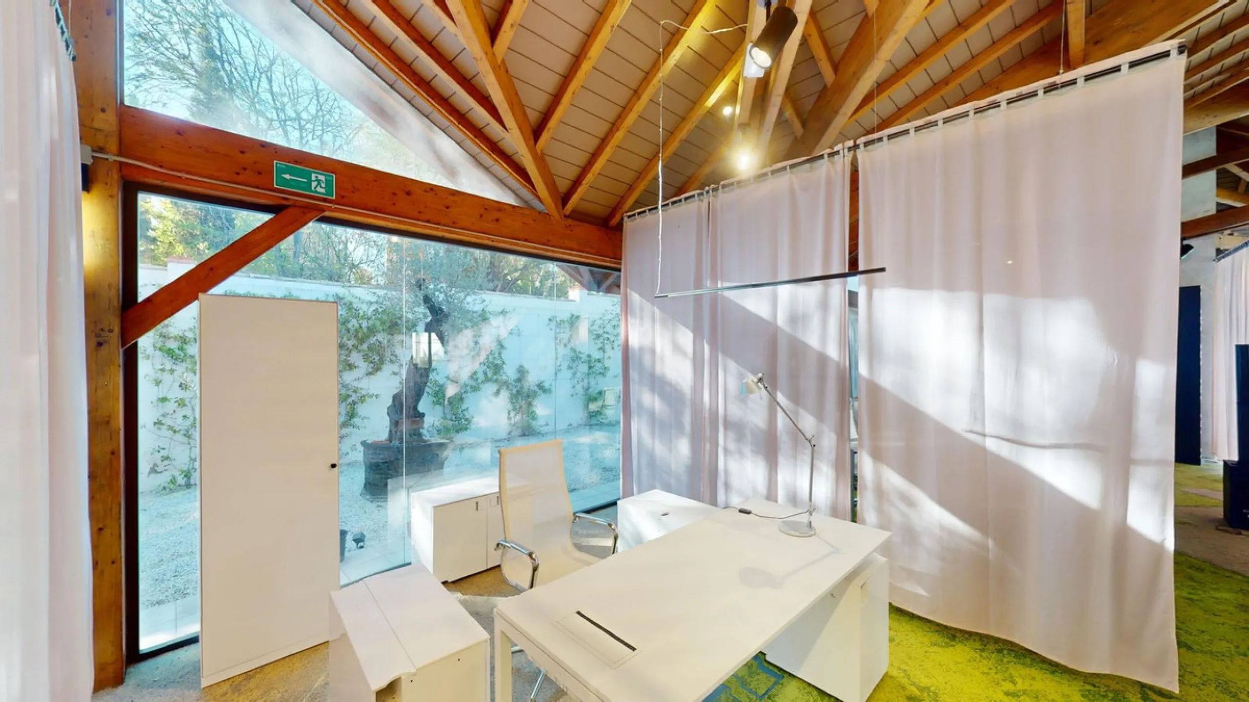 Commercial - Other в продаже в Torremolinos, Málaga. Площадь дома 520 м². Площадь участка 2250 м²
