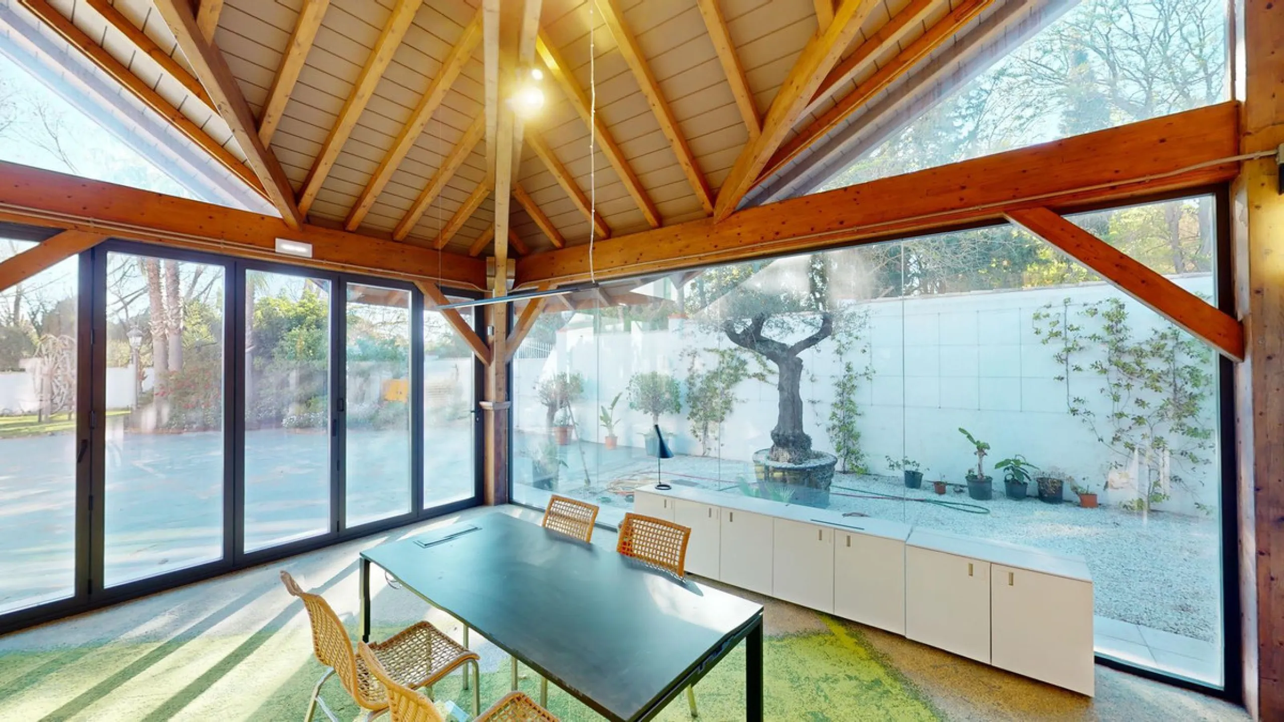 Commercial - Other в продаже в Torremolinos, Málaga. Площадь дома 520 м². Площадь участка 2250 м²