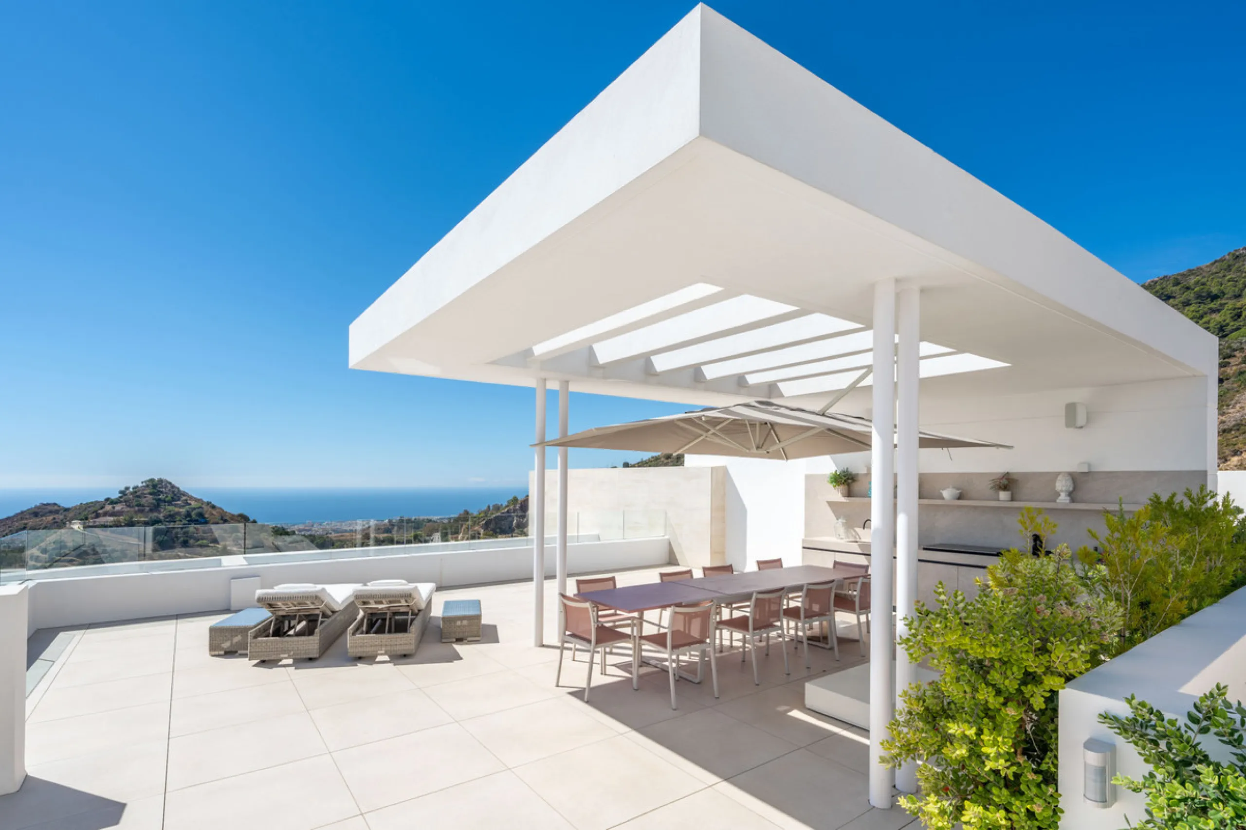 Apartment - Penthouse в продаже в Ojén, Málaga. В доме 3 спален и 3 ванных комнат. Площадь дома 275 м²