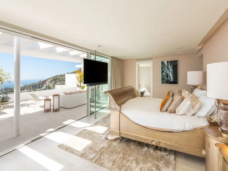 Apartment - Penthouse в продаже в Ojén, Málaga. В доме 3 спален и 3 ванных комнат. Площадь дома 275 м²