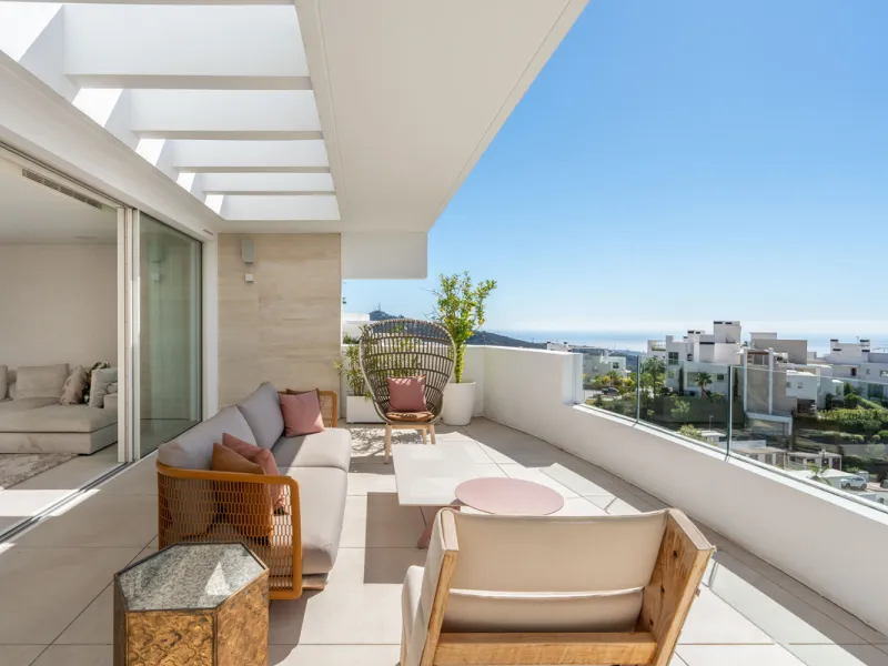 Apartment - Penthouse в продаже в Ojén, Málaga. В доме 3 спален и 3 ванных комнат. Площадь дома 275 м²