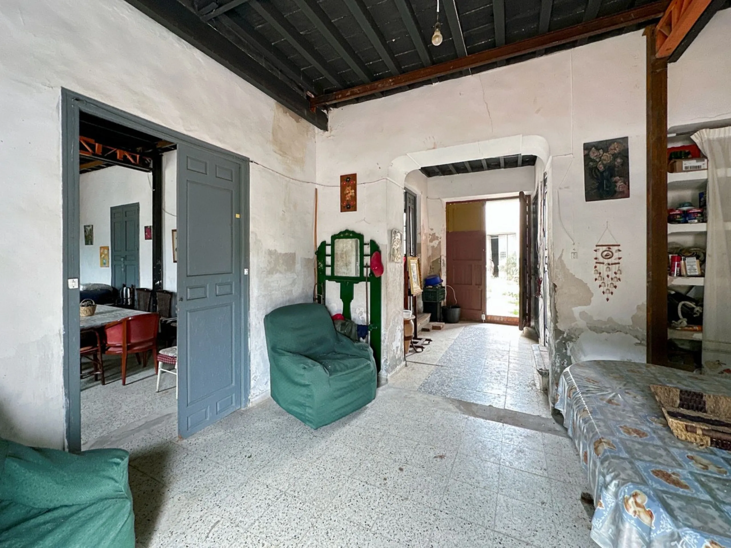 Immerse yourself in the magic of nature and history with this spectacular estate located in the Montes de Málaga Natural Park. Finca Lagar de Tolosa not only offers a unique living experience but also the opportunity to own a piece of Málaga's rich histor