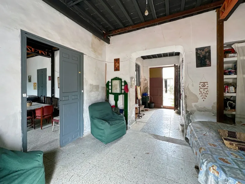 Immerse yourself in the magic of nature and history with this spectacular estate located in the Montes de Málaga Natural Park. Finca Lagar de Tolosa not only offers a unique living experience but also the opportunity to own a piece of Málaga's rich histor