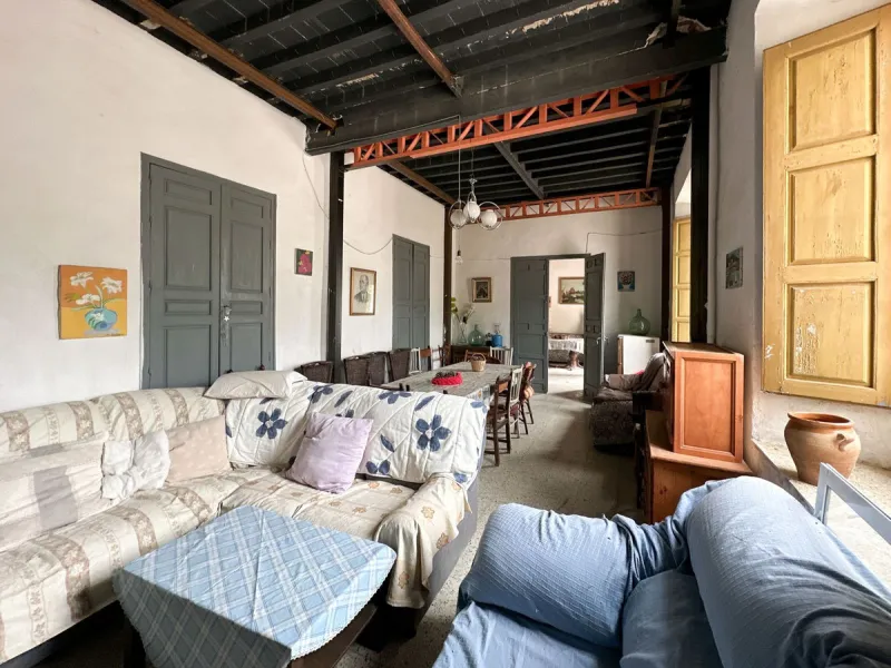 Immerse yourself in the magic of nature and history with this spectacular estate located in the Montes de Málaga Natural Park. Finca Lagar de Tolosa not only offers a unique living experience but also the opportunity to own a piece of Málaga's rich histor