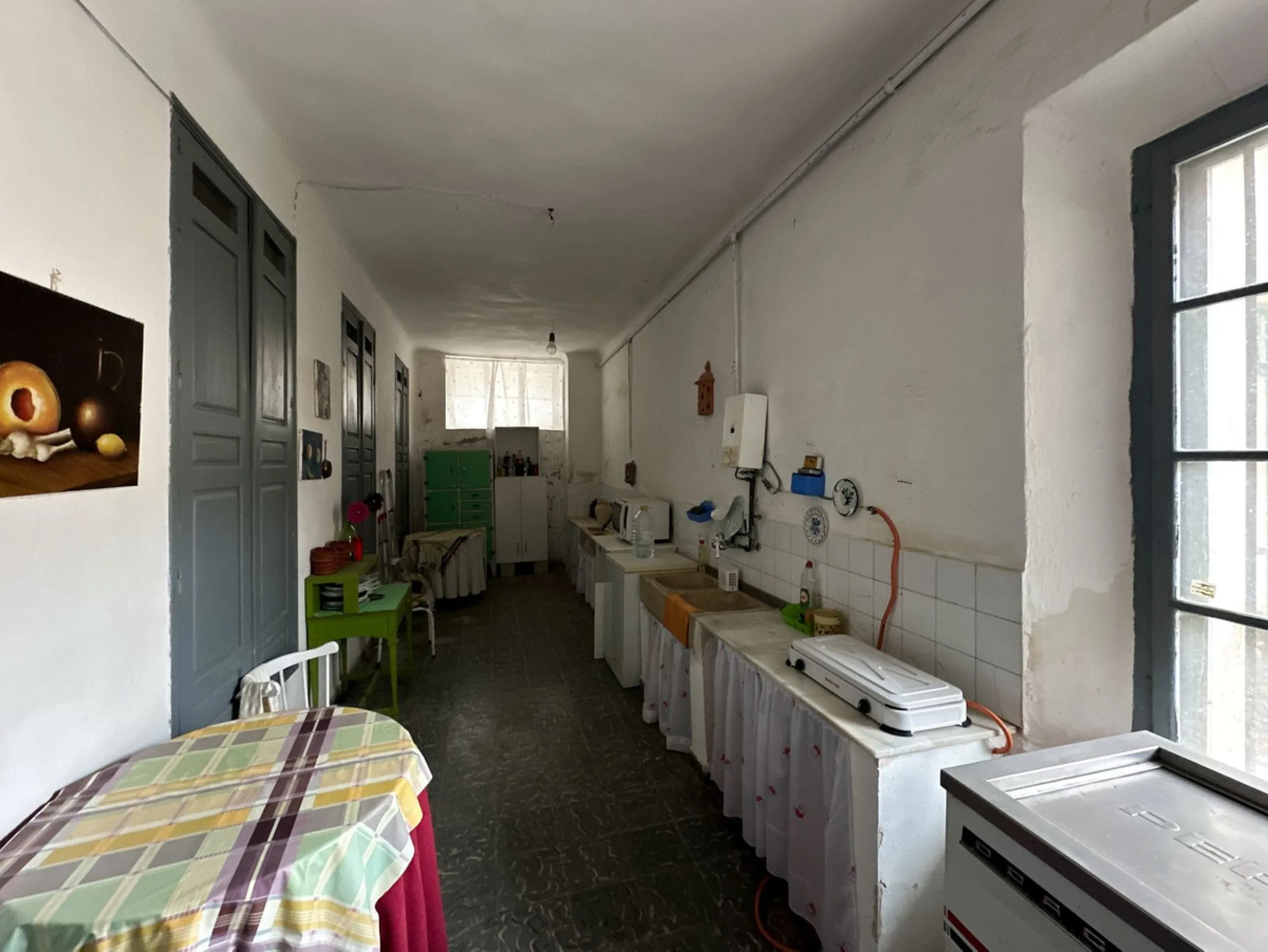 Immerse yourself in the magic of nature and history with this spectacular estate located in the Montes de Málaga Natural Park. Finca Lagar de Tolosa not only offers a unique living experience but also the opportunity to own a piece of Málaga's rich histor