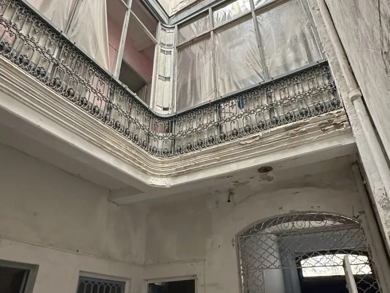 Building in the Malaga Centro Historico with hidden charm and beauty! Built with traditional regional architectural style and documented in the Malaga book of architecture.