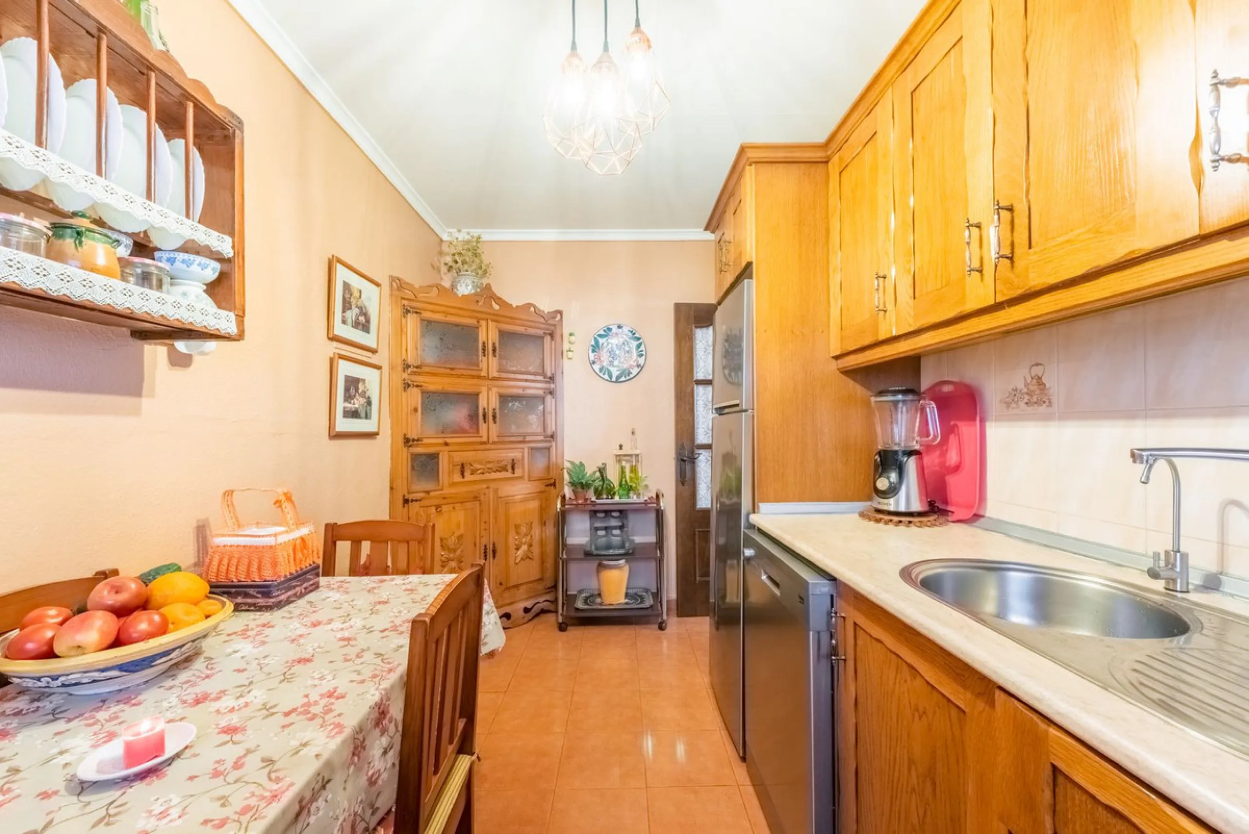 Independent 3-bedroom apartment with a large patio.