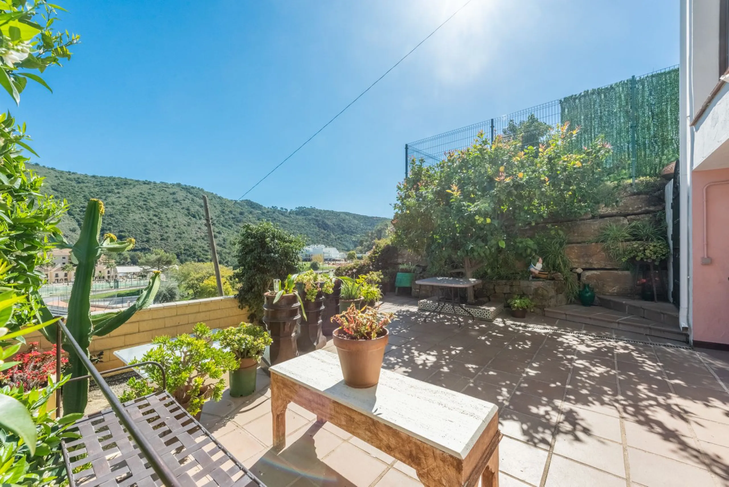 Independent 3-bedroom apartment with a large patio.