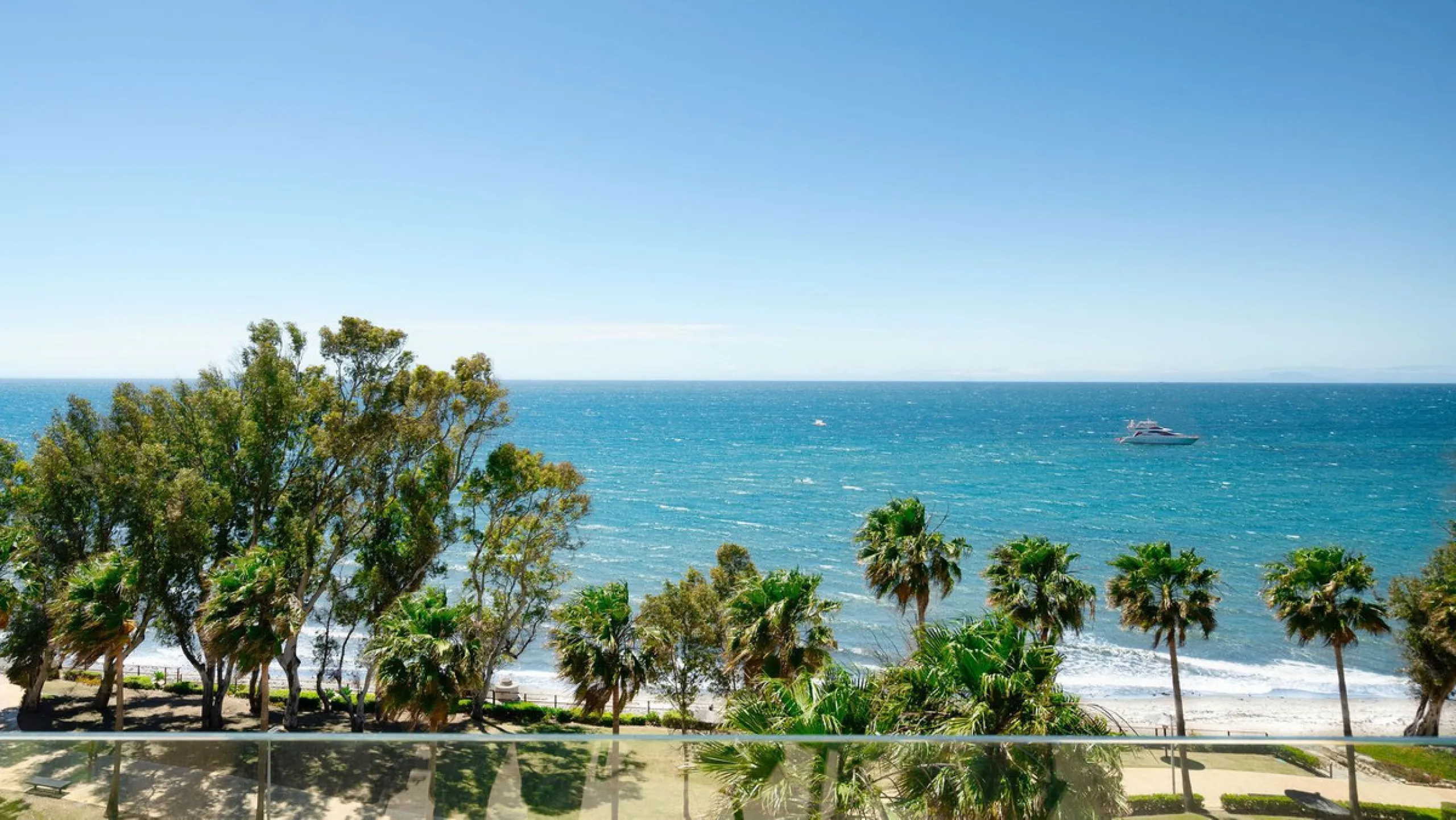 You can not fail to be taken a back by these 360 degree views, a unique Duplex Penthouse which is one of a kind with 6 bedroom suites and completely Frontline with 2 private pools (one heated).