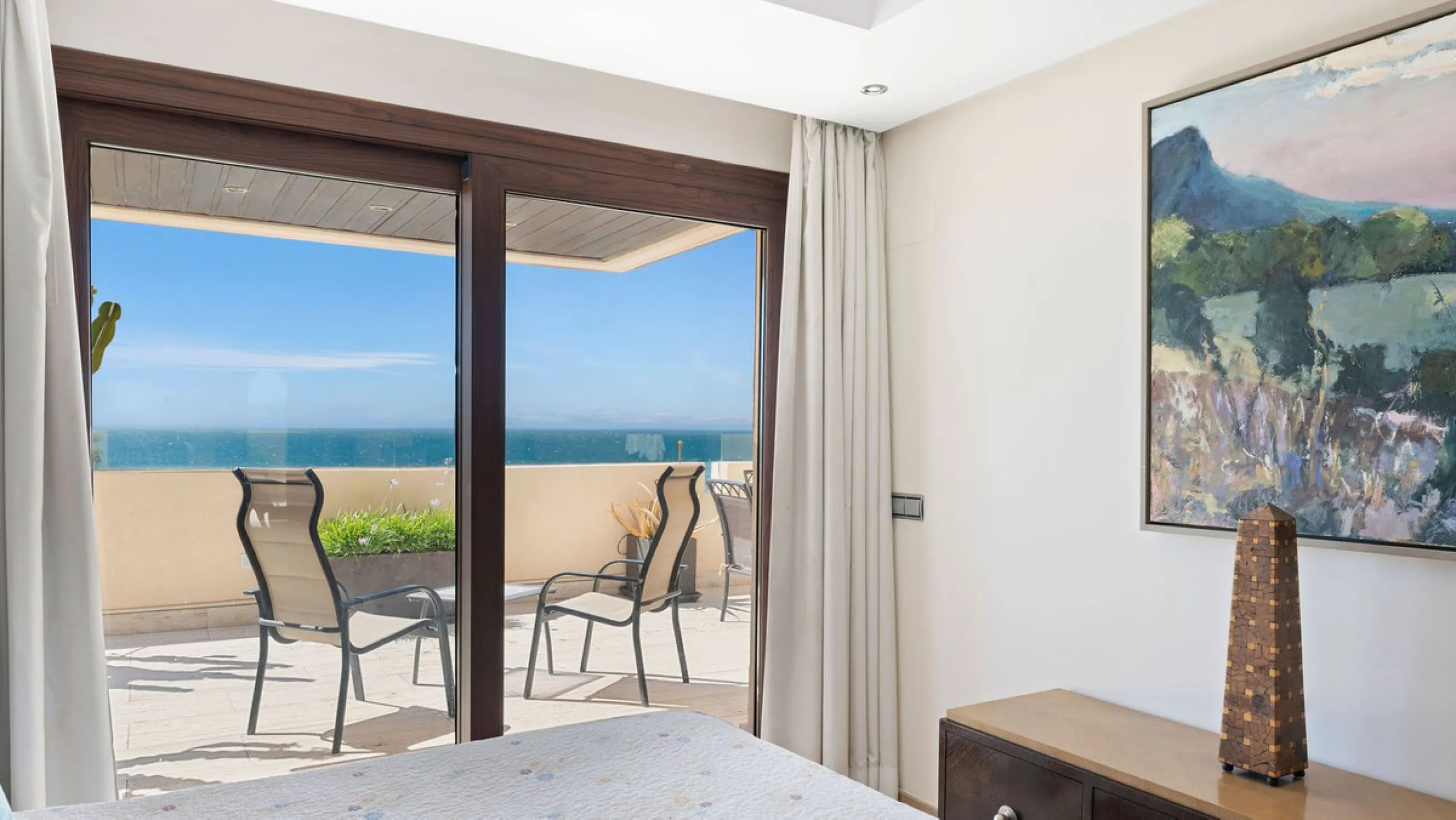 You can not fail to be taken a back by these 360 degree views, a unique Duplex Penthouse which is one of a kind with 6 bedroom suites and completely Frontline with 2 private pools (one heated).