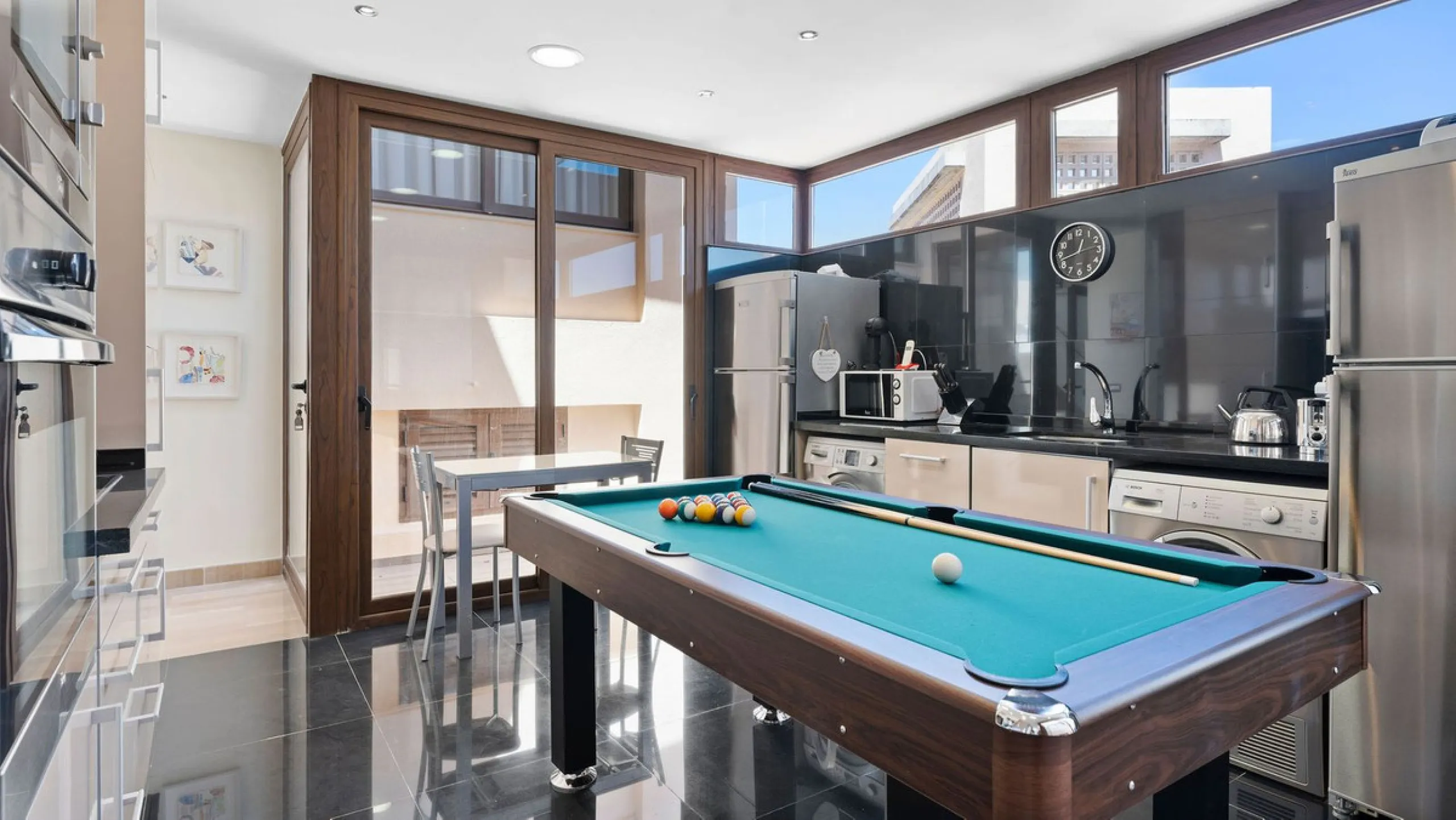 You can not fail to be taken a back by these 360 degree views, a unique Duplex Penthouse which is one of a kind with 6 bedroom suites and completely Frontline with 2 private pools (one heated).