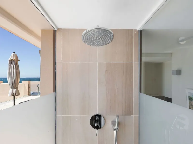 You can not fail to be taken a back by these 360 degree views, a unique Duplex Penthouse which is one of a kind with 6 bedroom suites and completely Frontline with 2 private pools (one heated).