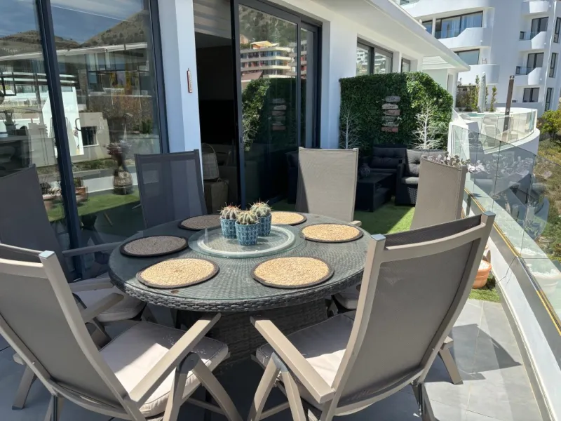 Apartment - Penthouse в продаже в Fuengirola, Málaga. В доме 2 спален и 2 ванных комнат. Площадь дома 133 м²