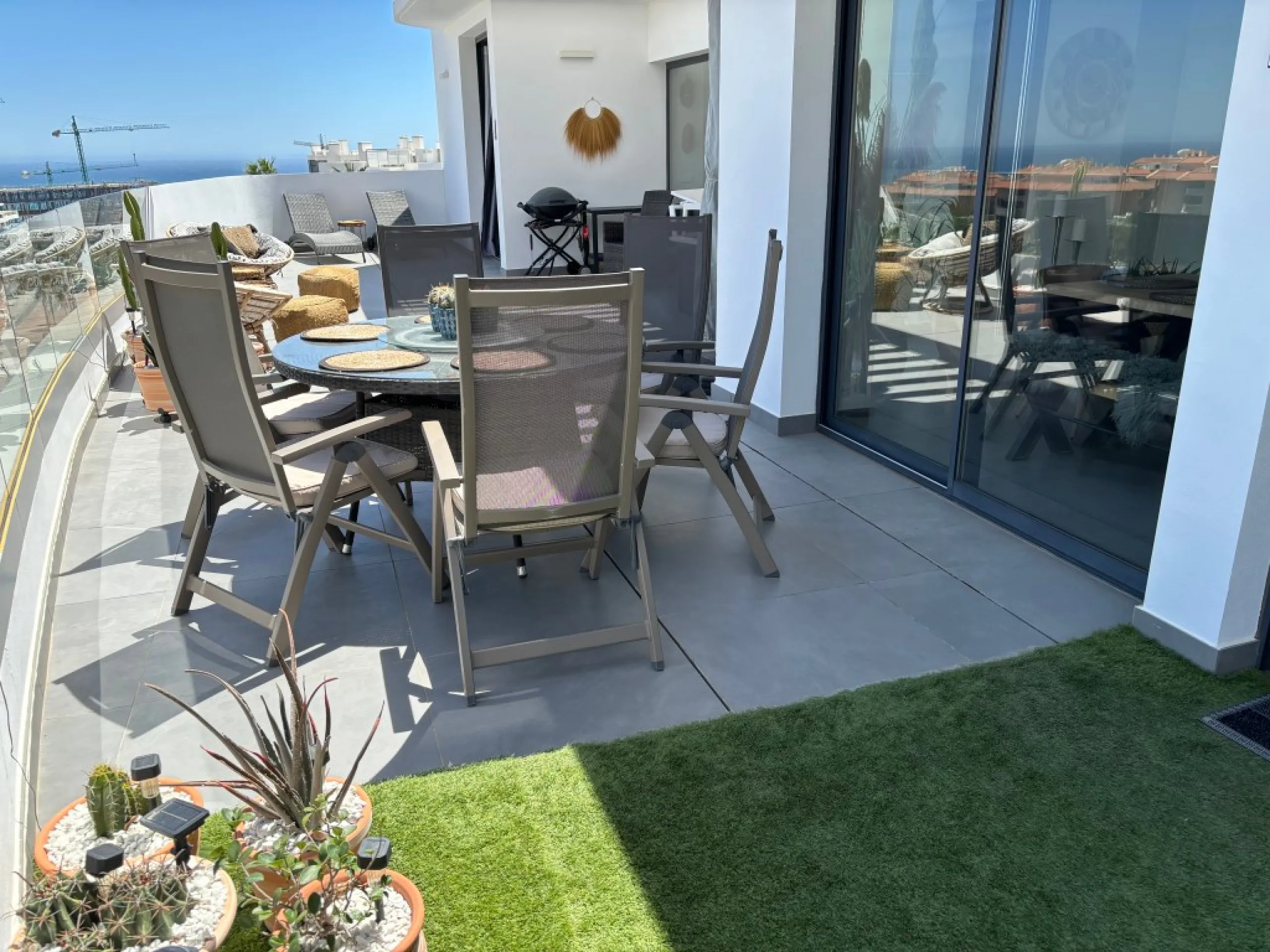 Apartment - Penthouse в продаже в Fuengirola, Málaga. В доме 2 спален и 2 ванных комнат. Площадь дома 133 м²