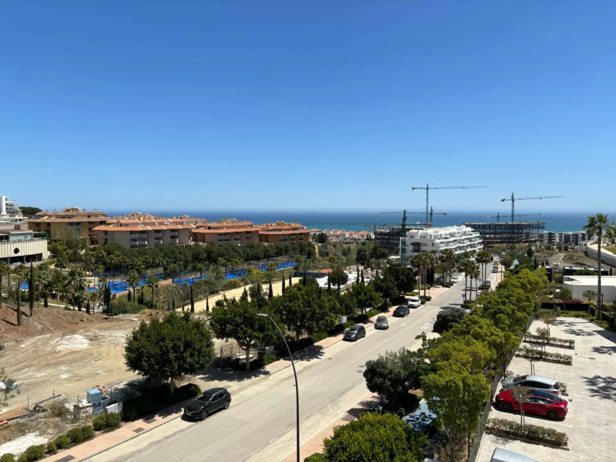 Apartment - Penthouse в продаже в Fuengirola, Málaga. В доме 2 спален и 2 ванных комнат. Площадь дома 133 м²