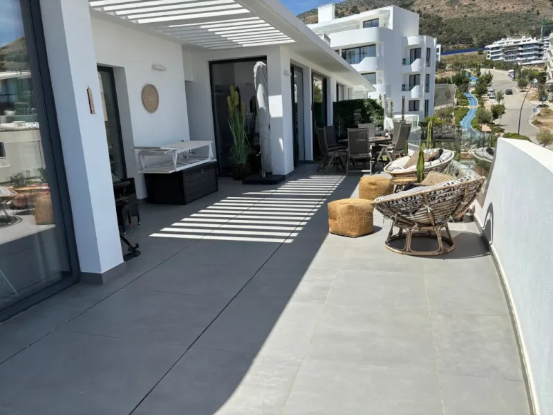 Apartment - Penthouse в продаже в Fuengirola, Málaga. В доме 2 спален и 2 ванных комнат. Площадь дома 133 м²