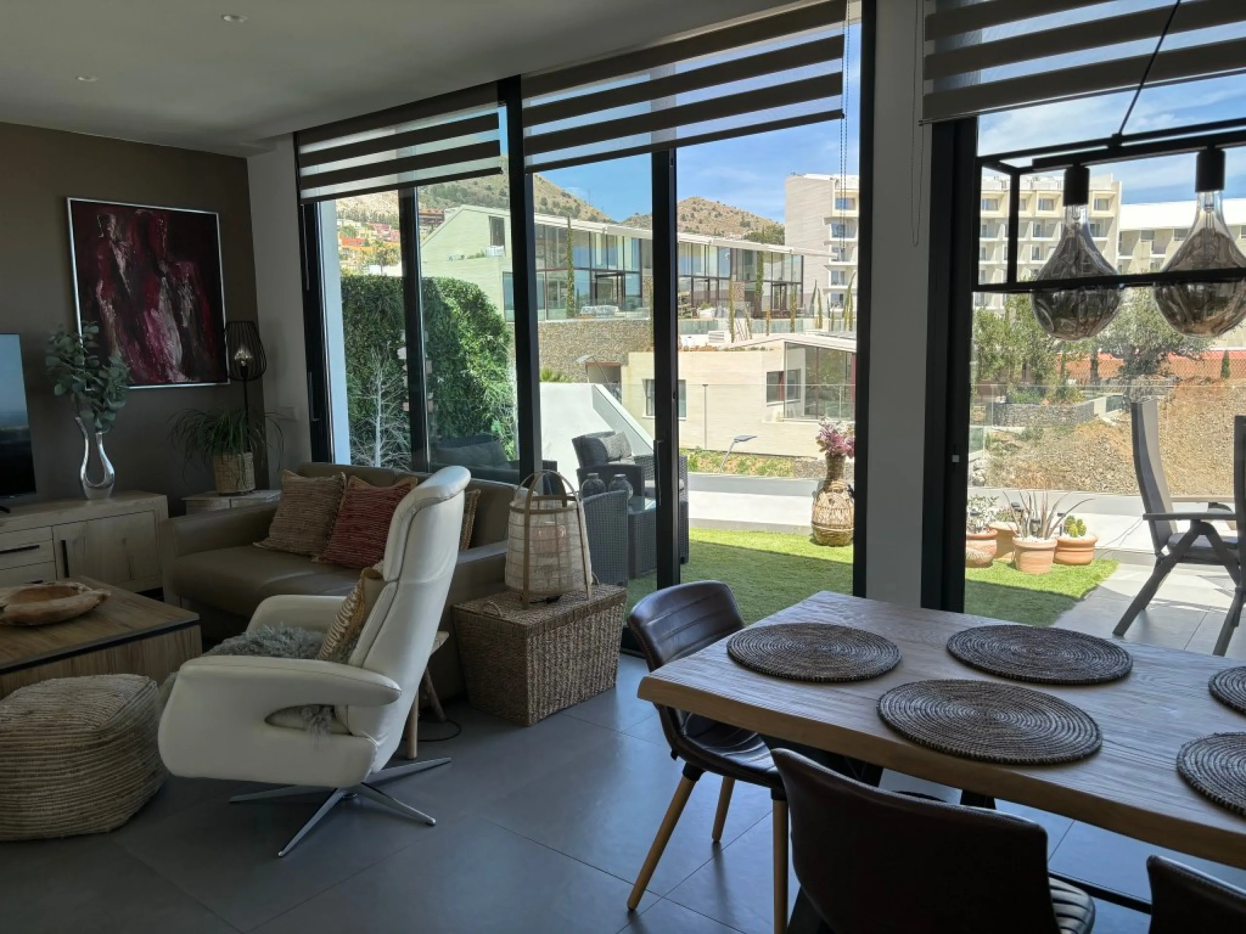 Apartment - Penthouse в продаже в Fuengirola, Málaga. В доме 2 спален и 2 ванных комнат. Площадь дома 133 м²