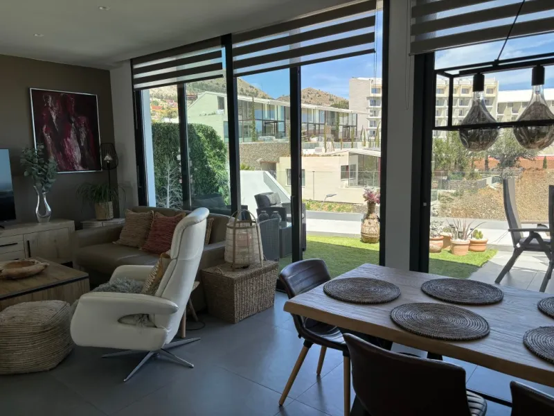 Apartment - Penthouse в продаже в Fuengirola, Málaga. В доме 2 спален и 2 ванных комнат. Площадь дома 133 м²