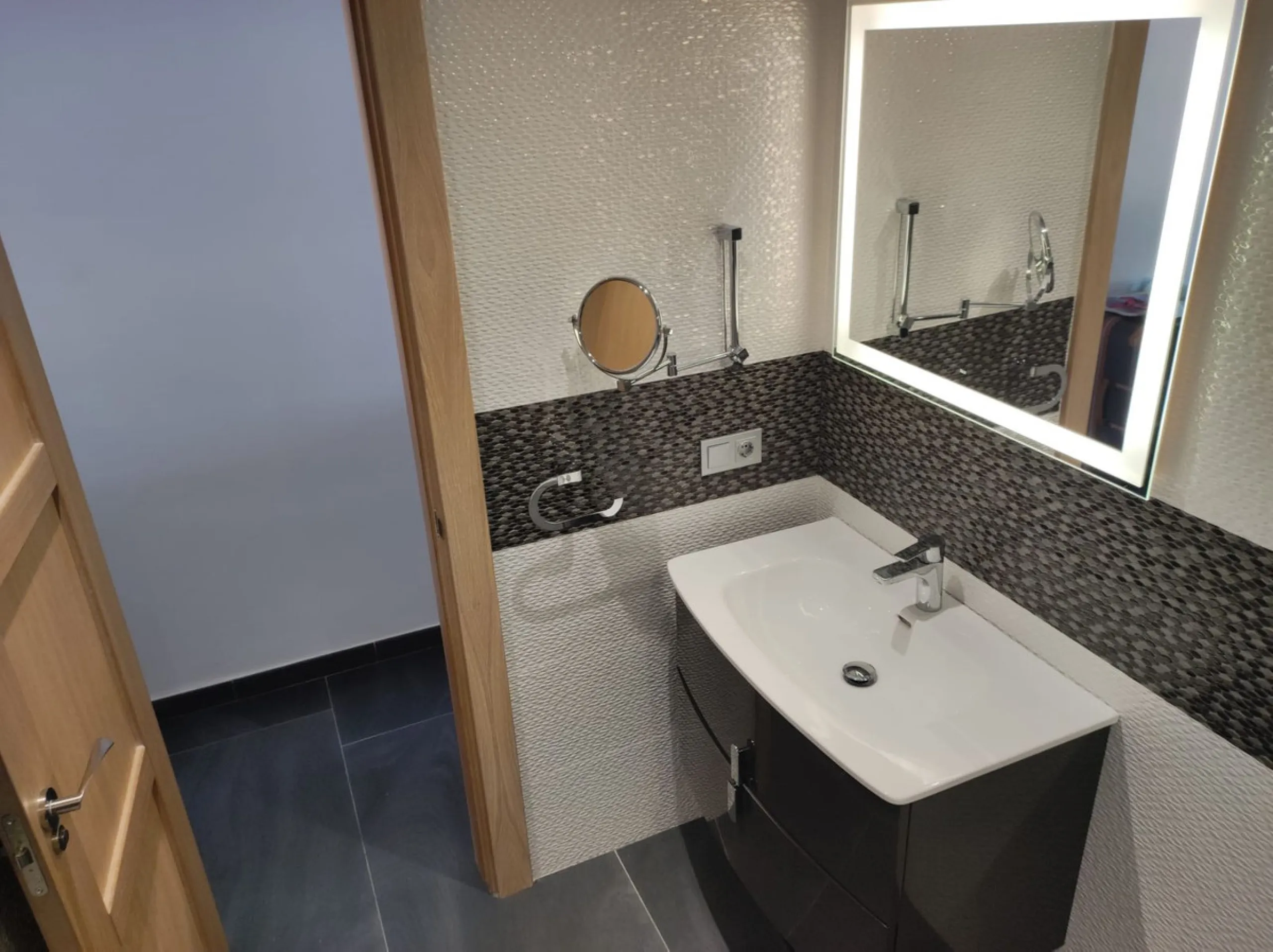 Apartment - Middle Floor Apartment в продаже в Fuengirola, Málaga. В доме 1 спален и 1 ванных комнат. Площадь дома 69 м²