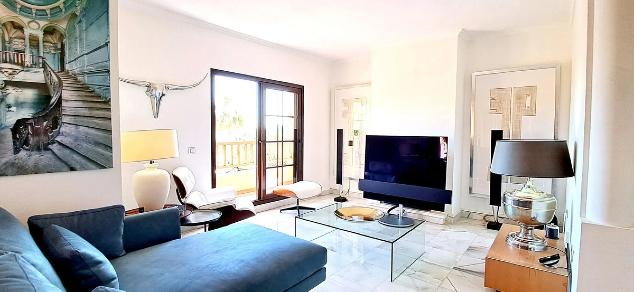 Apartment - Penthouse Duplex в продаже в Estepona, Málaga. В доме 3 спален и 3 ванных комнат. Площадь дома 193 м²